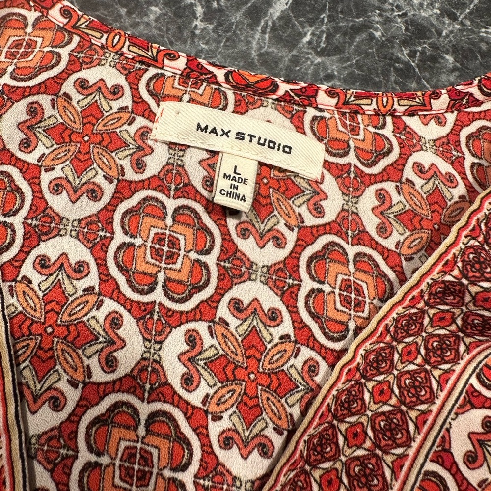 Beautiful bohemian pattern ladies shirt… Beautiful color and pattern size large - Picture 6 of 9